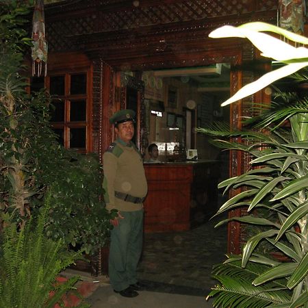 Hotel Metropolitan Kantipur Kathmandu Buitenkant foto