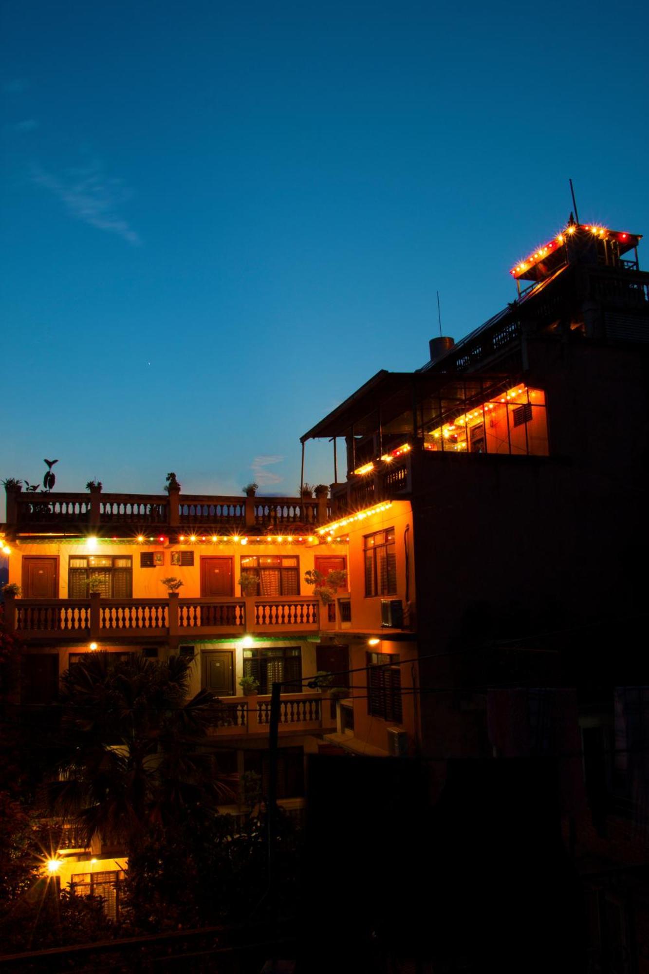 Hotel Metropolitan Kantipur Kathmandu Buitenkant foto