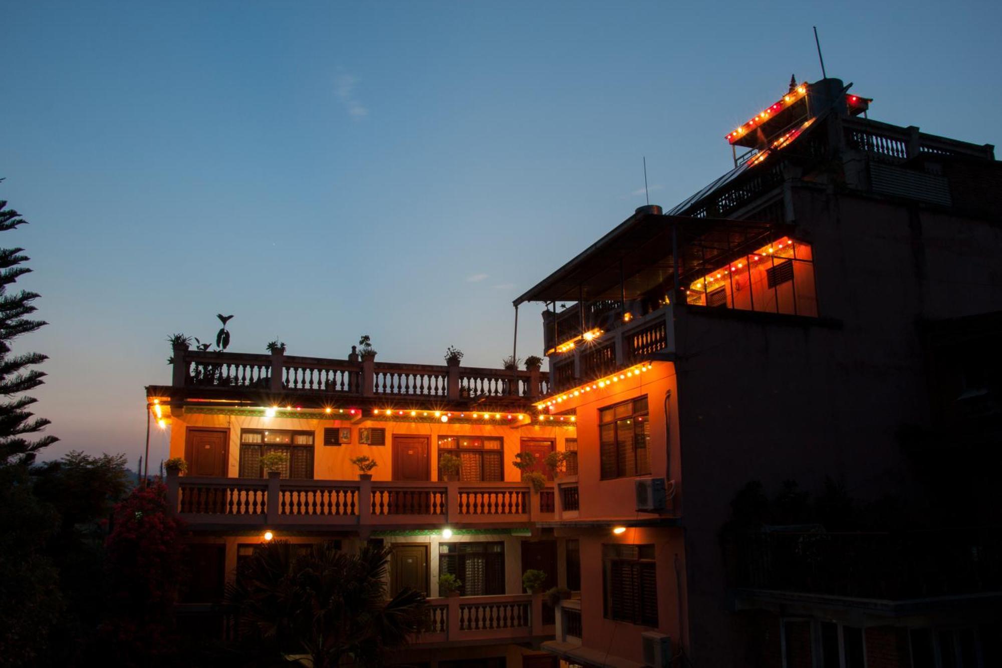 Hotel Metropolitan Kantipur Kathmandu Buitenkant foto