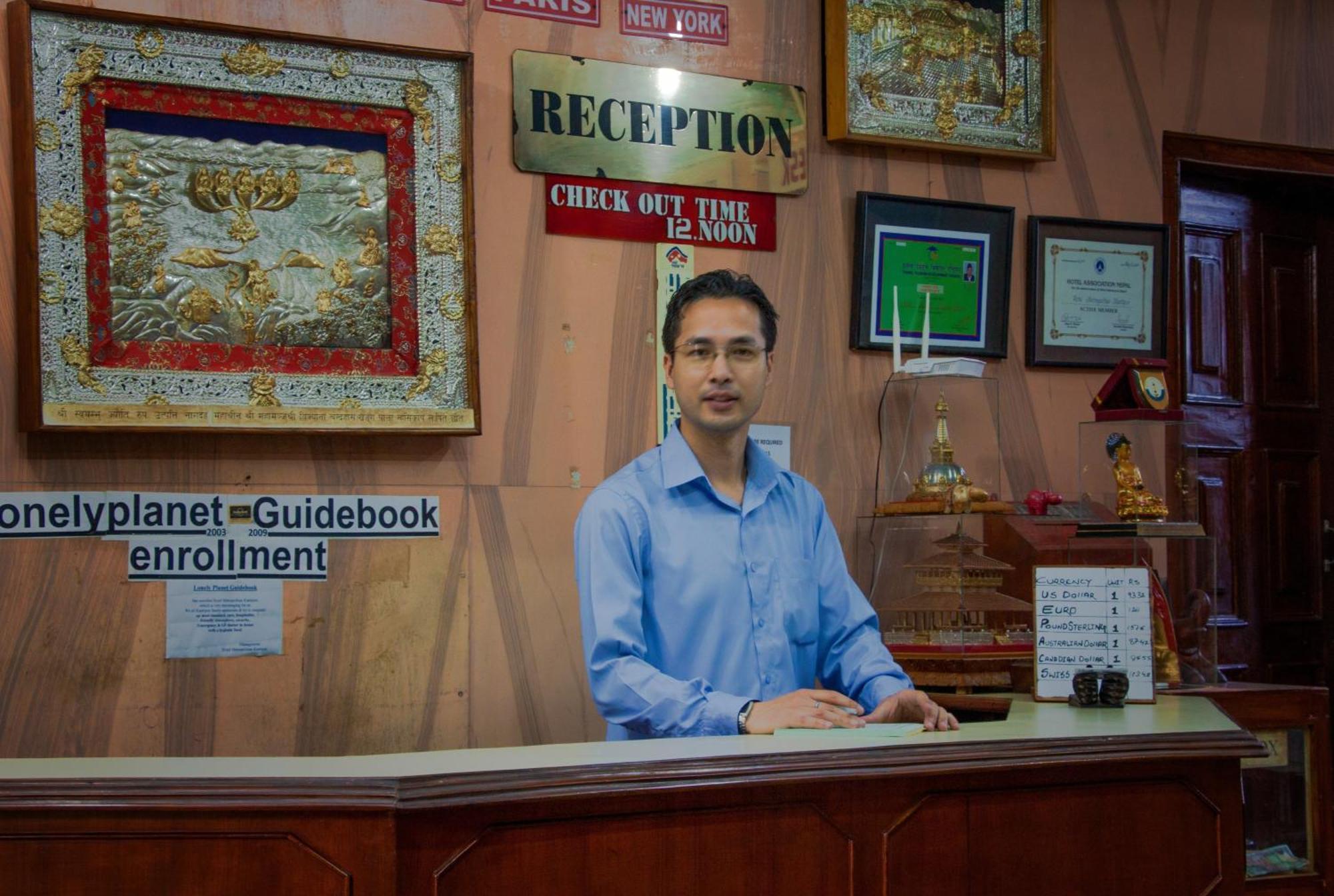 Hotel Metropolitan Kantipur Kathmandu Buitenkant foto