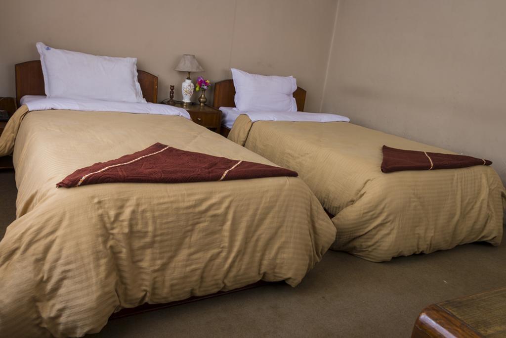 Hotel Metropolitan Kantipur Kathmandu Buitenkant foto