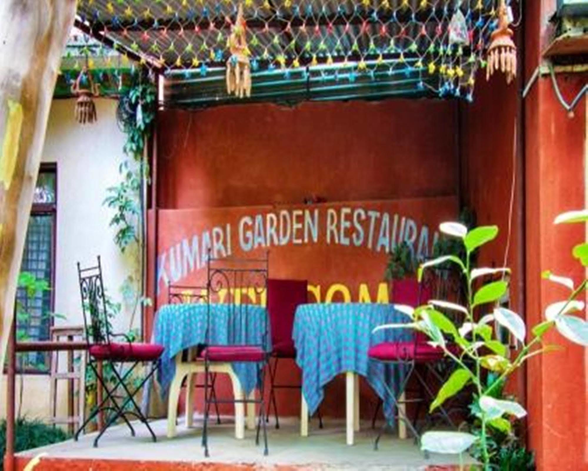 Hotel Metropolitan Kantipur Kathmandu Buitenkant foto
